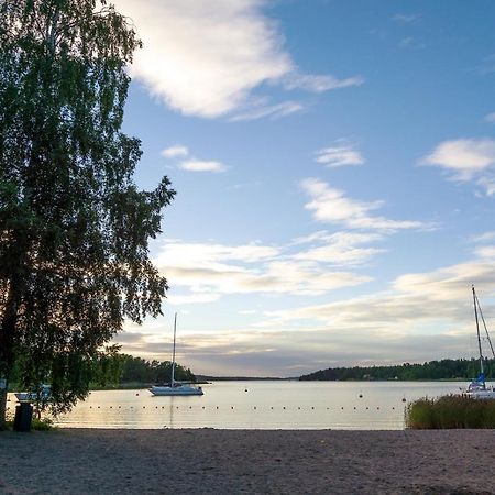 Vita Grindarna / Djuroe Havsbad Villa Djurhamn Eksteriør billede