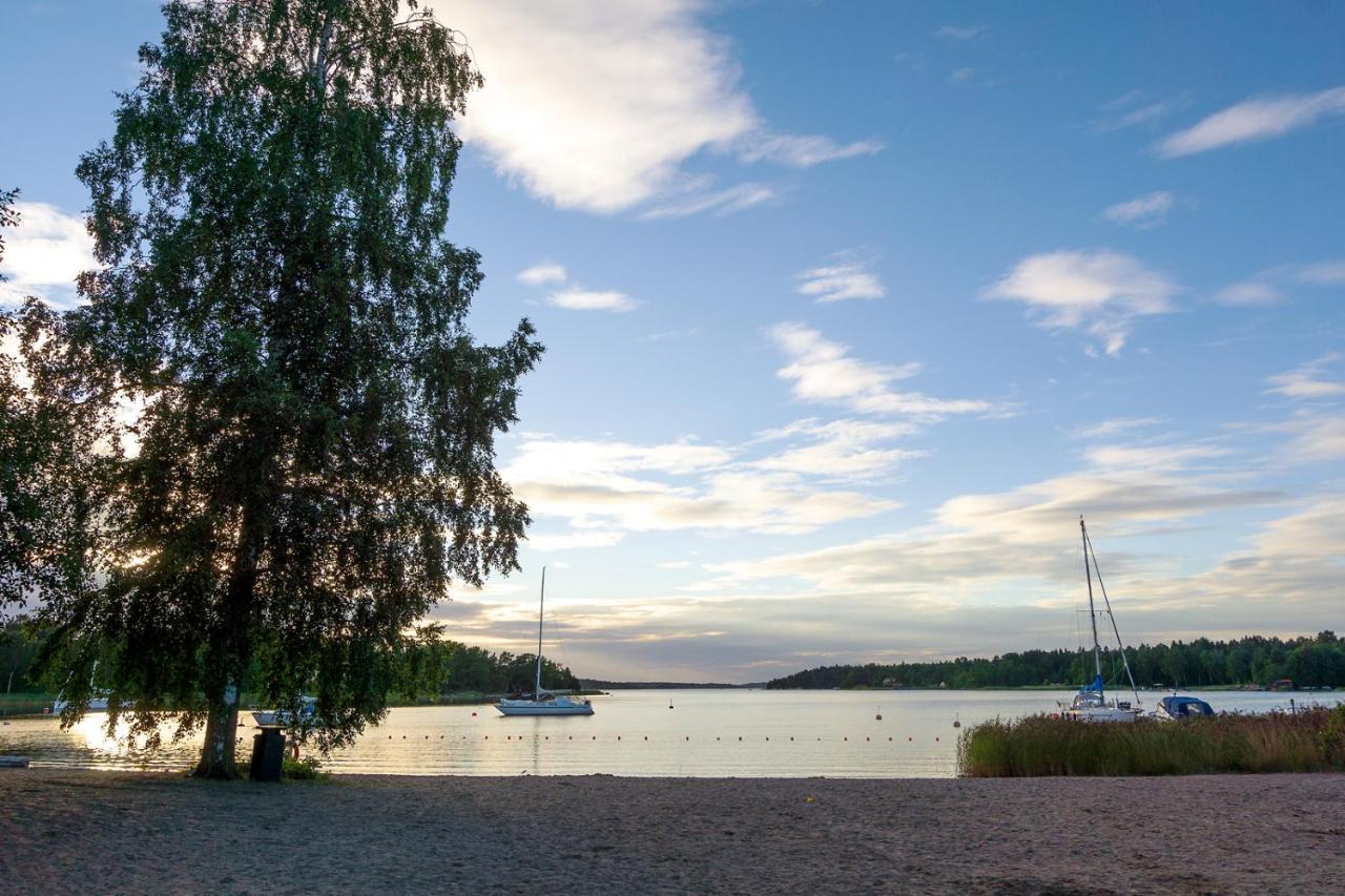 Vita Grindarna / Djuroe Havsbad Villa Djurhamn Eksteriør billede